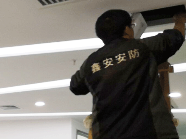安排一套攝像頭遠(yuǎn)程監(jiān)控系統(tǒng)，怎么可以讓人這么安心